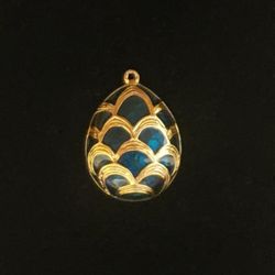 Vintage Green Enamel & Gold  Egg Pendant Without Chain