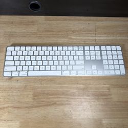 Apple Magic Keyboard With Touch ID Model A2520