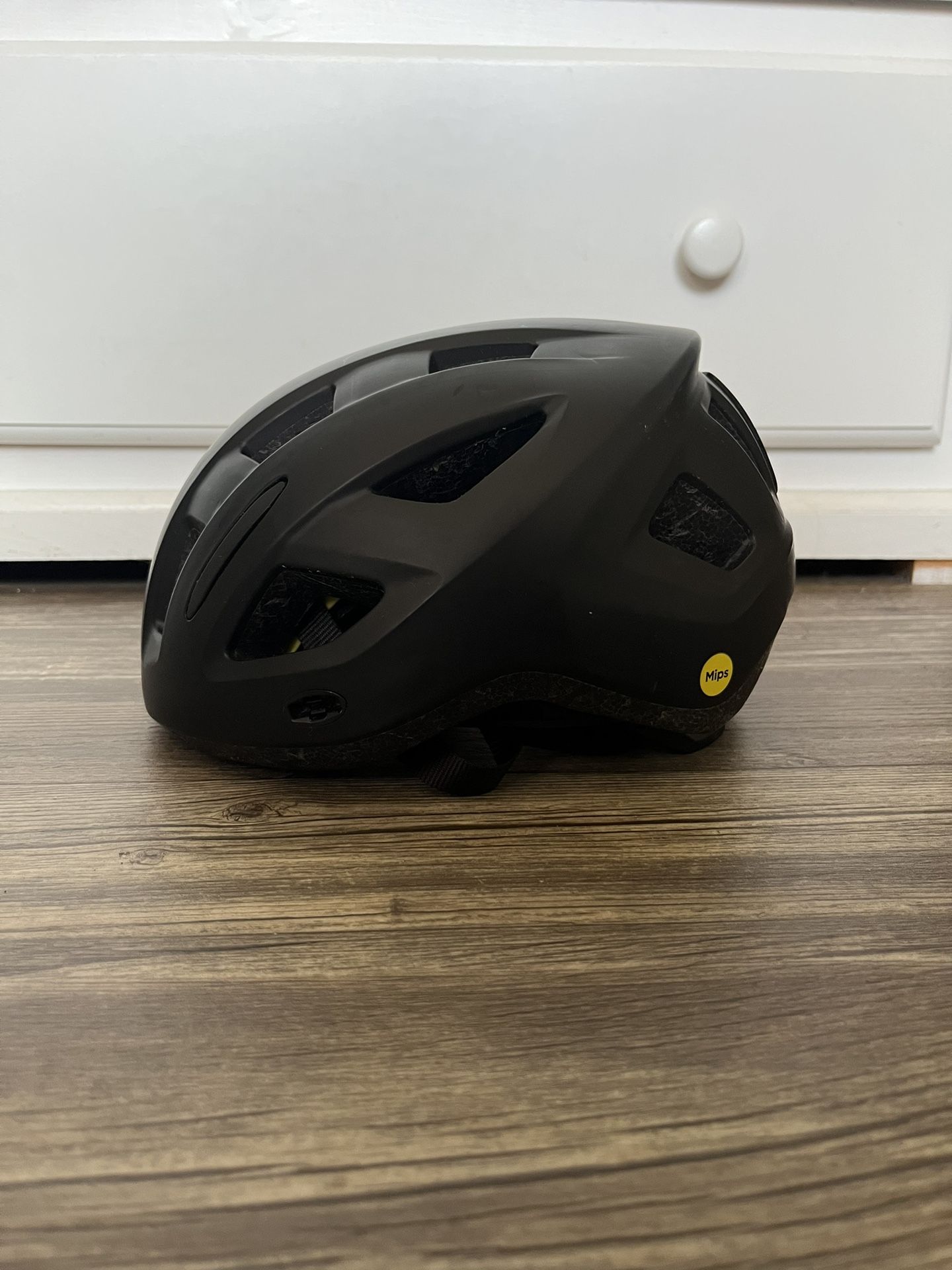 Giant Mips Helmet