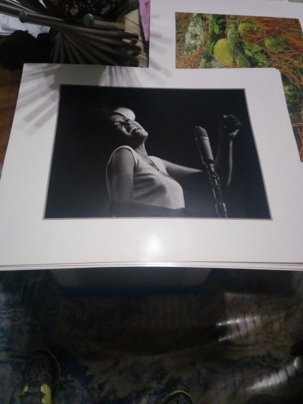 Jazz And A Regular Art Pictures And Newspaper Article That Dates Back From 1833 With The Decoration Of Independence