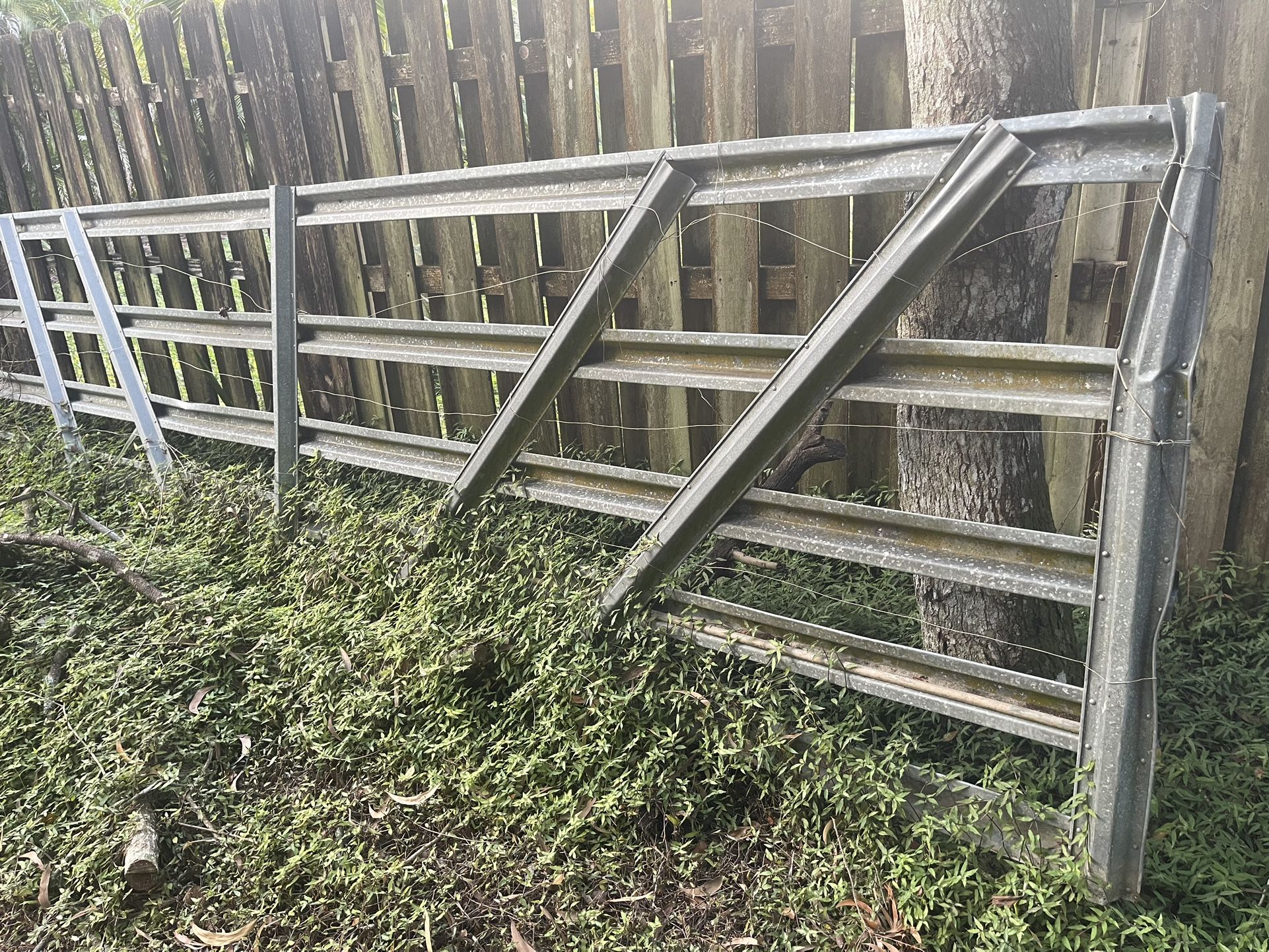 CATTLE GATE GALVANIZED STEEL