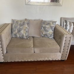 Sofá and Loveseat