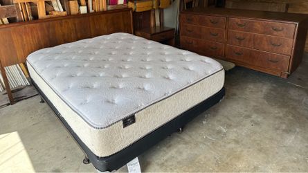 QUEEN SIZE MATTRESS w/ DRESSER, NIGHTSTAND & HEADBOARD