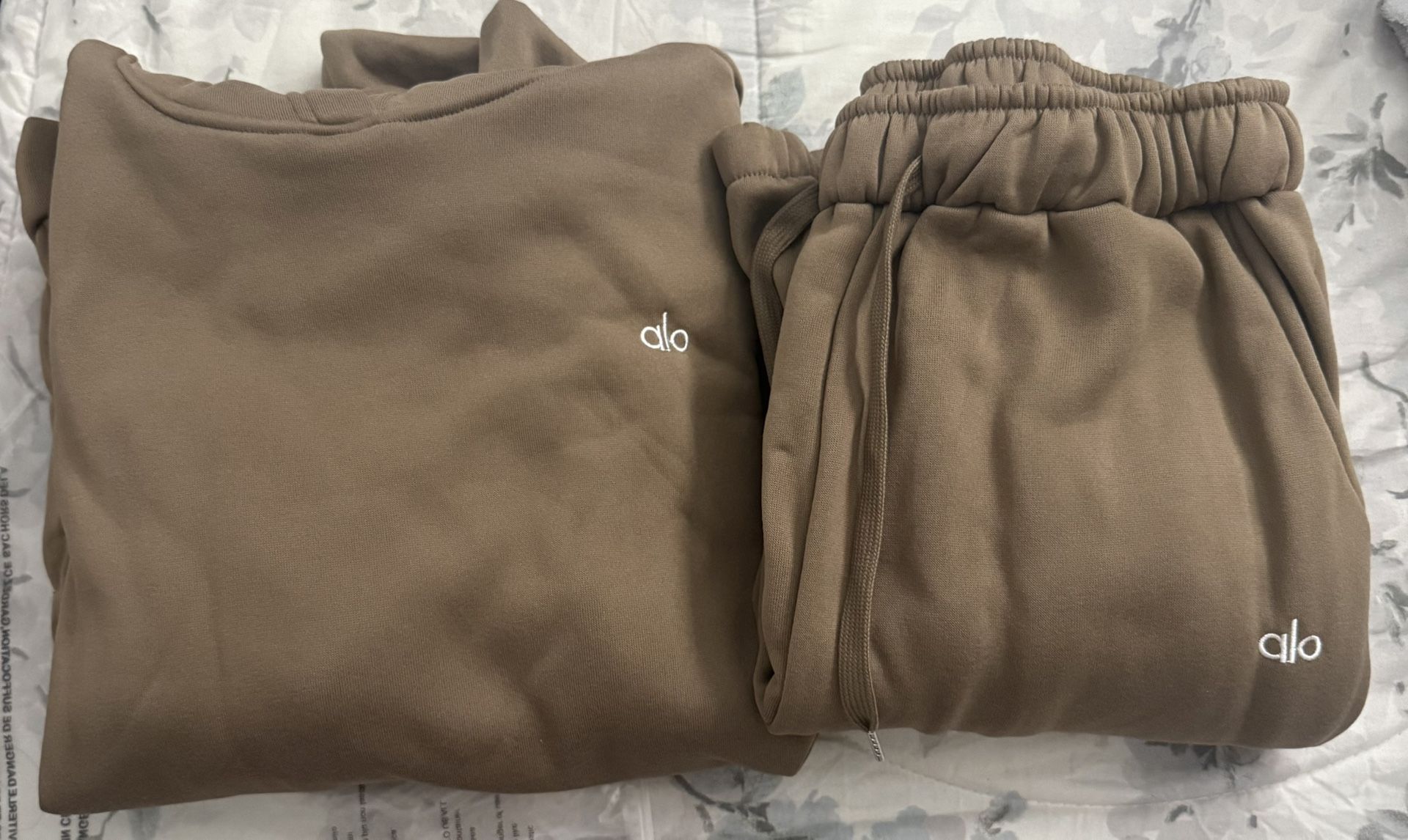 ALO Brown Hoodie And Sweat Set (off Brand)