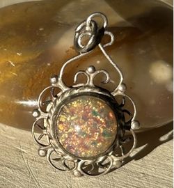 Antique Opal pendant Filigree design early 1900’s
