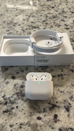 Apple AirPods 4