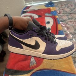 Jordan 1 Low Purple