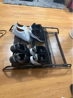 Shoe wrack