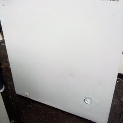 Arctic King Chest Freezer