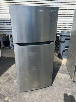 Good condition refrigerator