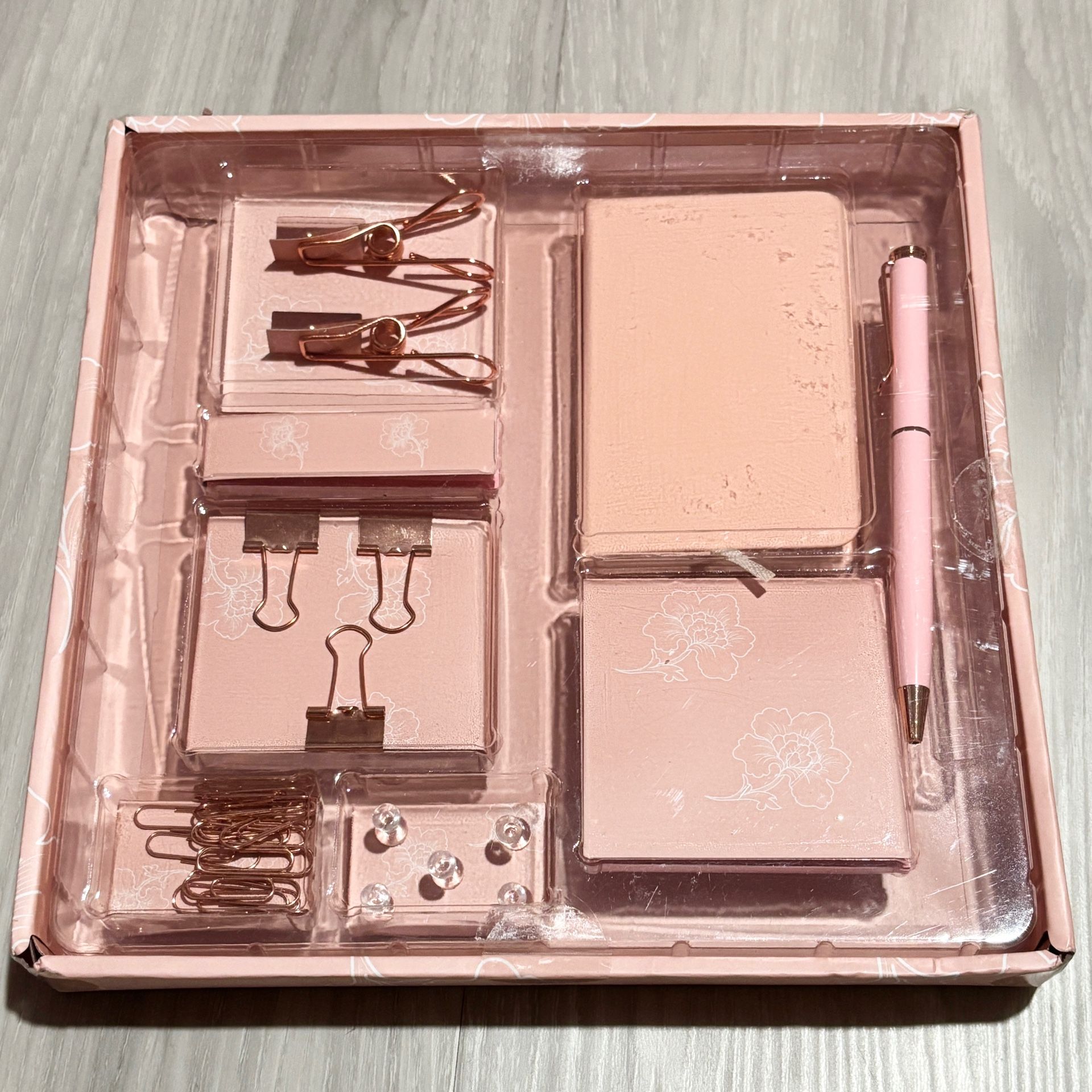 Studioart Pink Stationery Set – New