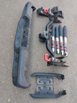2023 Jeep Rubicon Bumper