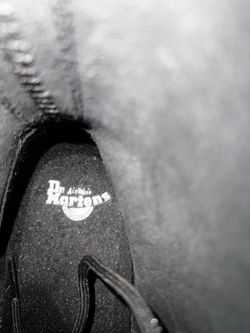 DR  Martens