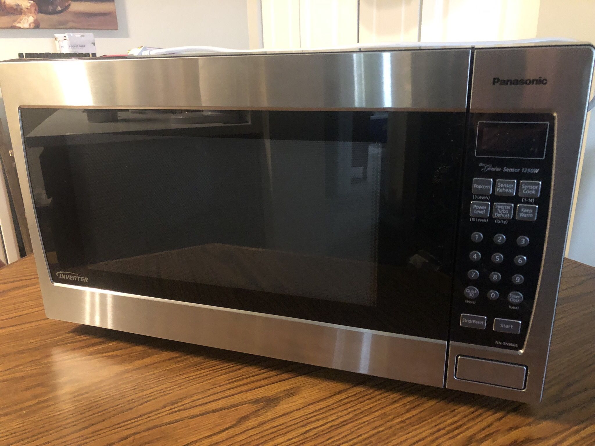 Microwave 2.2cu 1250W