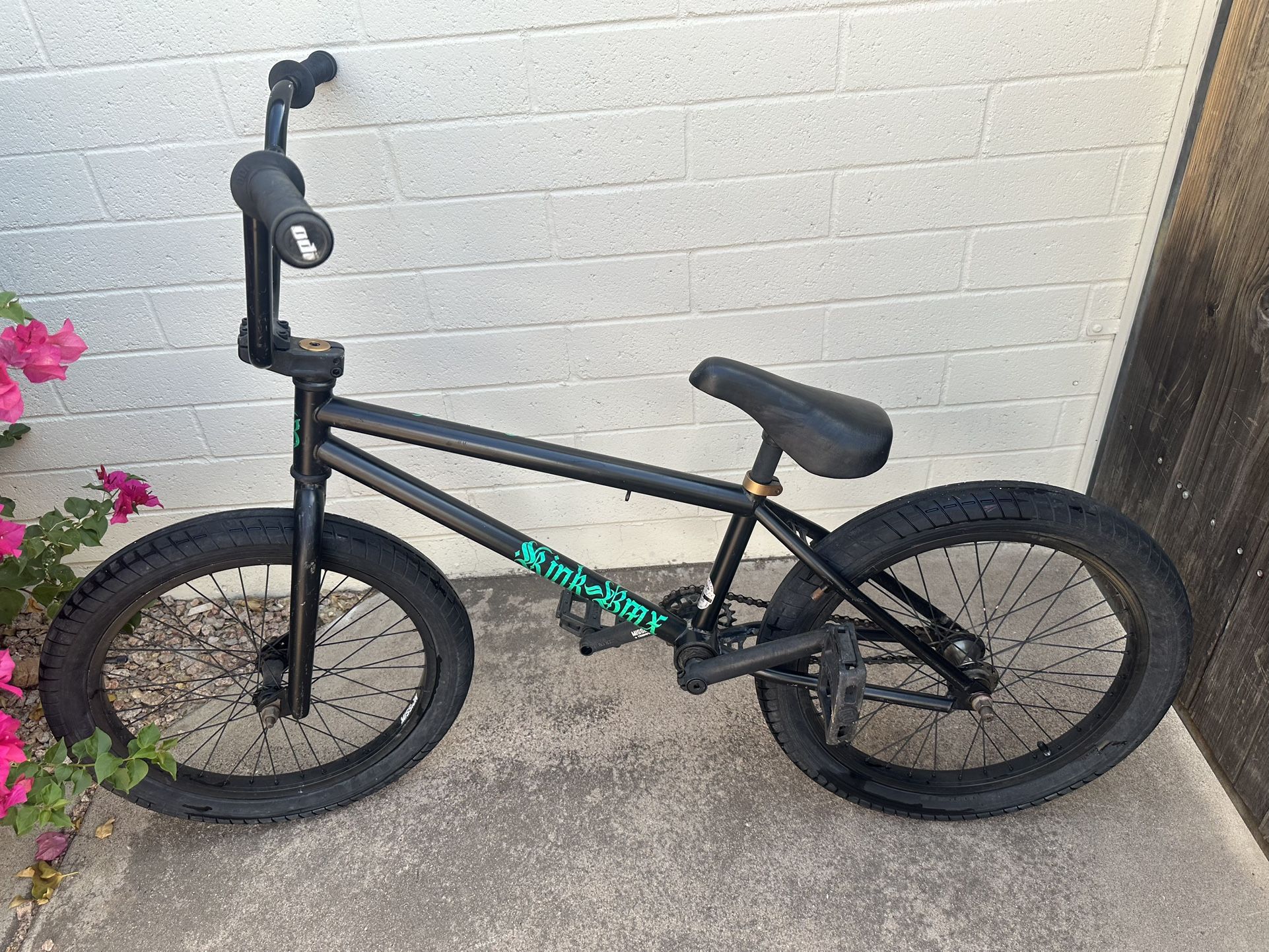 Kink Curb Bmx