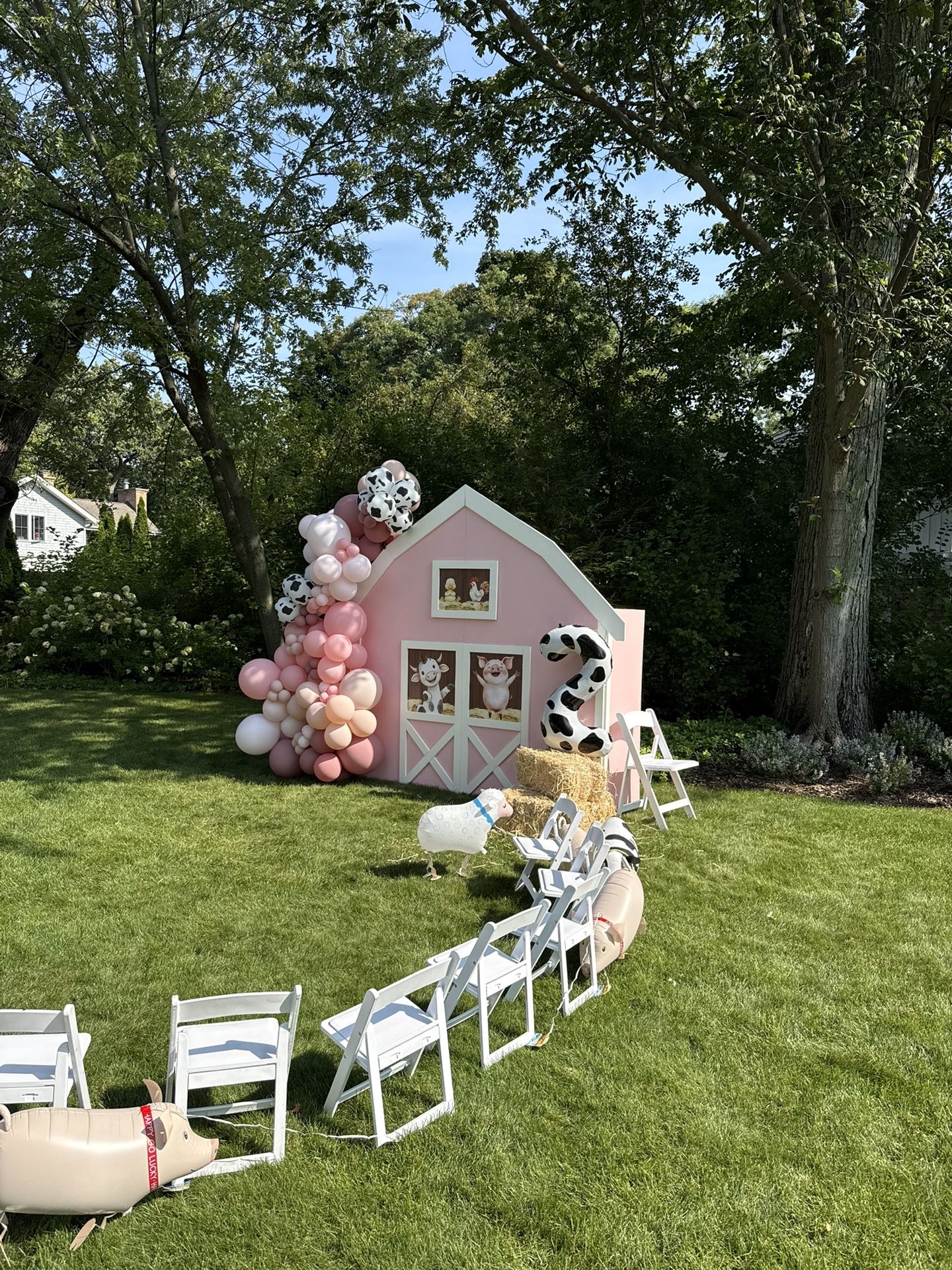 Barn Facade For Parties