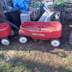 Radio flyer wagon for 2 kids