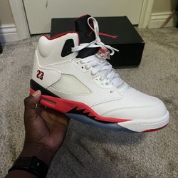 Jordan 5 Fire Red Size 11