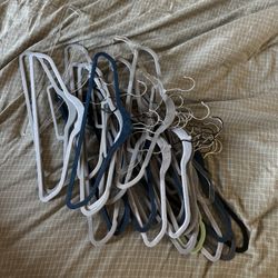 Mixed 30 Velvet Clothes Hangers Organize Closet 