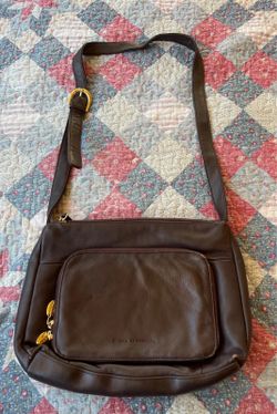 Stone Mountain crossbody Brown shoulder organizer bag front zippered pockets Fau