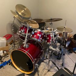 Drumset Mapex M Series 6 SET WITH CYMBALS LIKE NEW