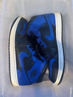 Jordan 1 Mid Hyper Royal Blue