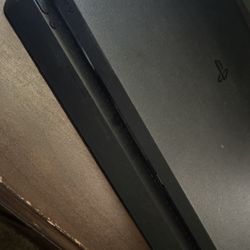 PS4 SLIM & Controller