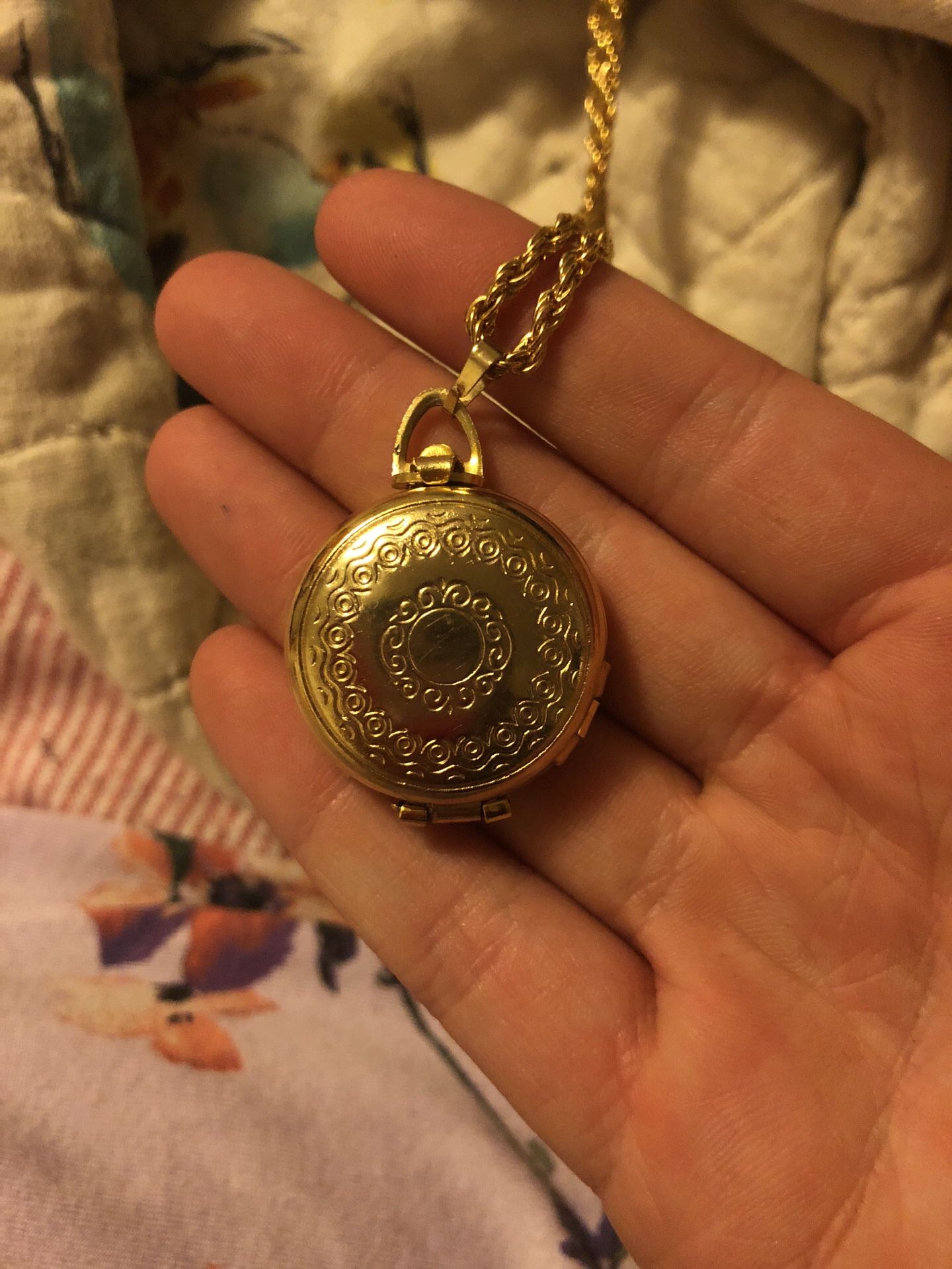 Unique Clover Locket