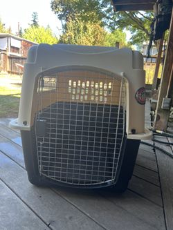 PETCO Dog Kennel