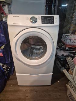 Samsung Gas Dryer with pedestal