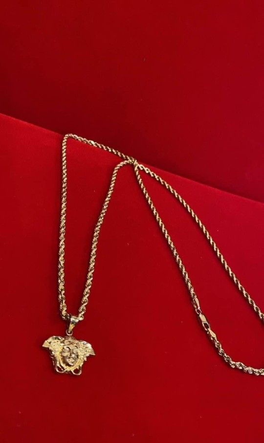 GOLD CHAIN 10K VERCACE CHEAP!!