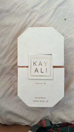 Vanilla perfume