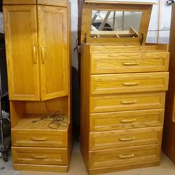 3 Piece Set Of Beautiful Solid Oak Boyd Furniture 