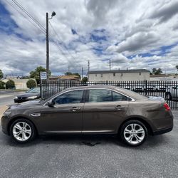 2015 Ford Taurus