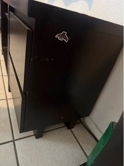 Tv stand