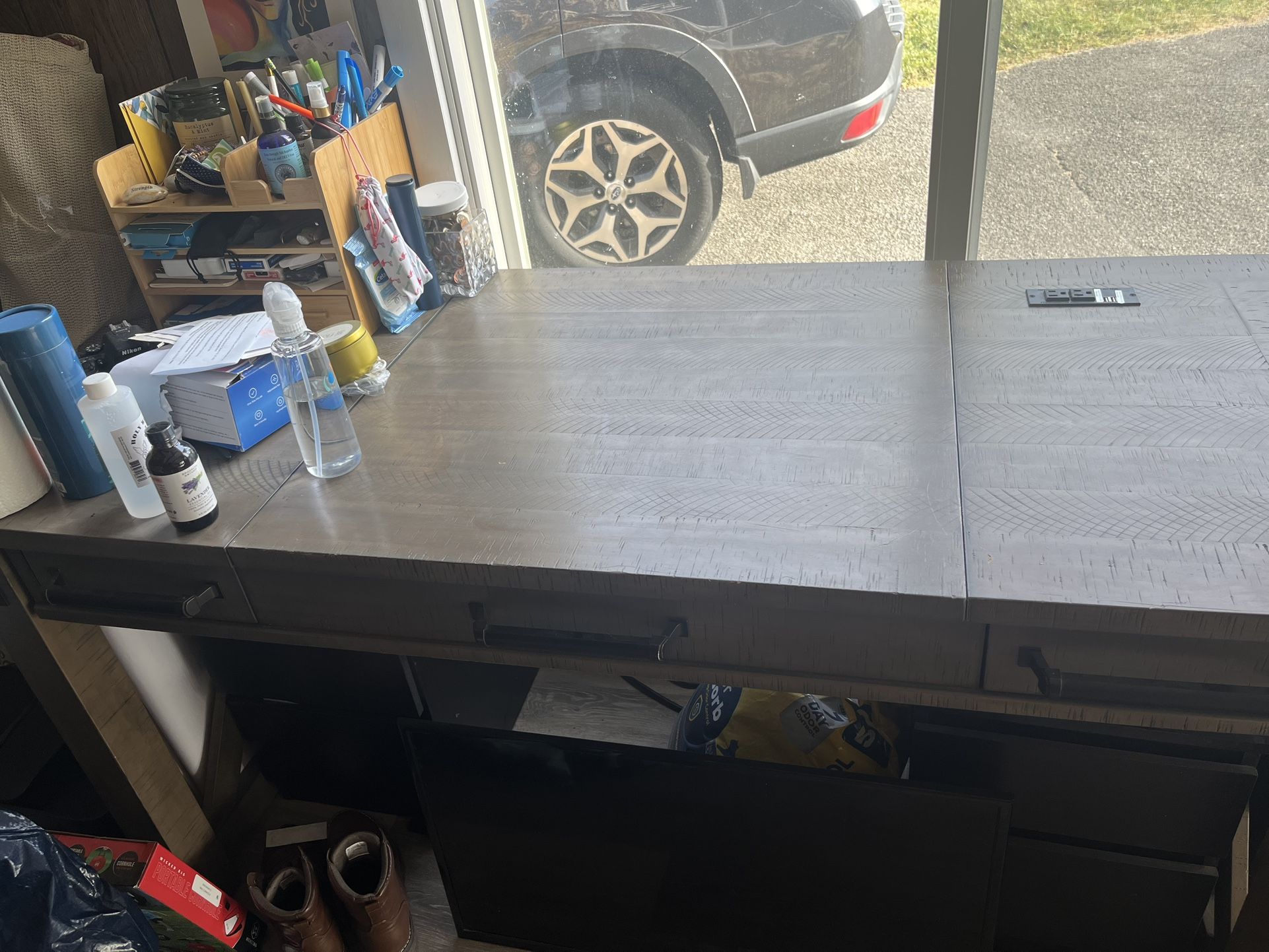 Lift Top Table