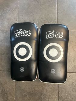 Fairtex Curved Muay Thai Pads