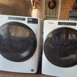 Whirlpool Washer And Dryer 