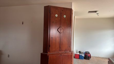 Wood cabinet
