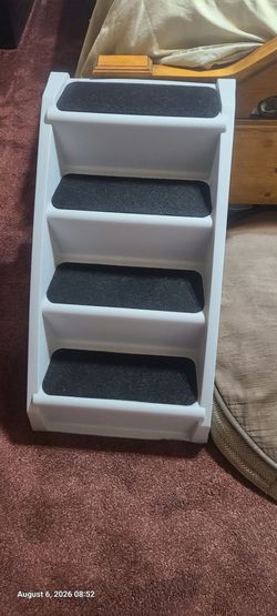 Grey padded pet steps