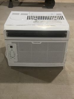 RAC-WK06  Window AC Unit