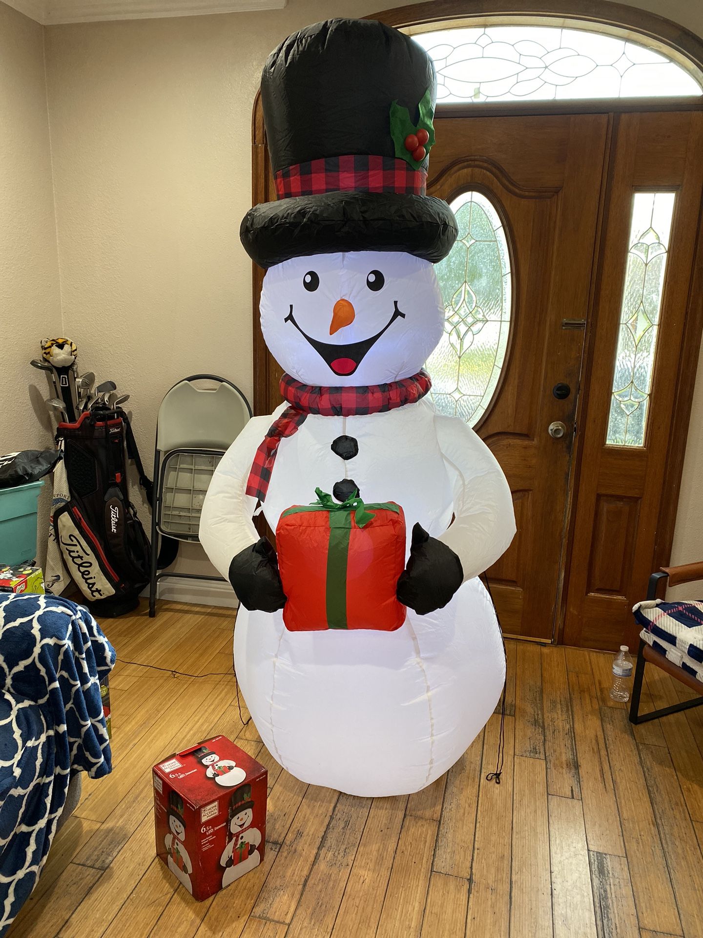 Gemmy 6.5' Airblown LED Snowman with Christmas Gift Yard Inflatable New 