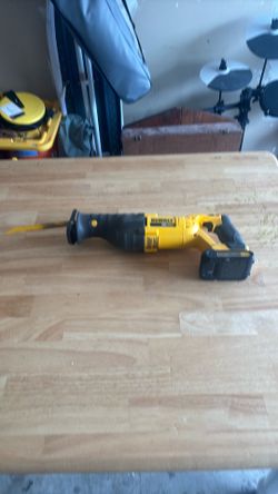 De Walt 20vmax sawzall