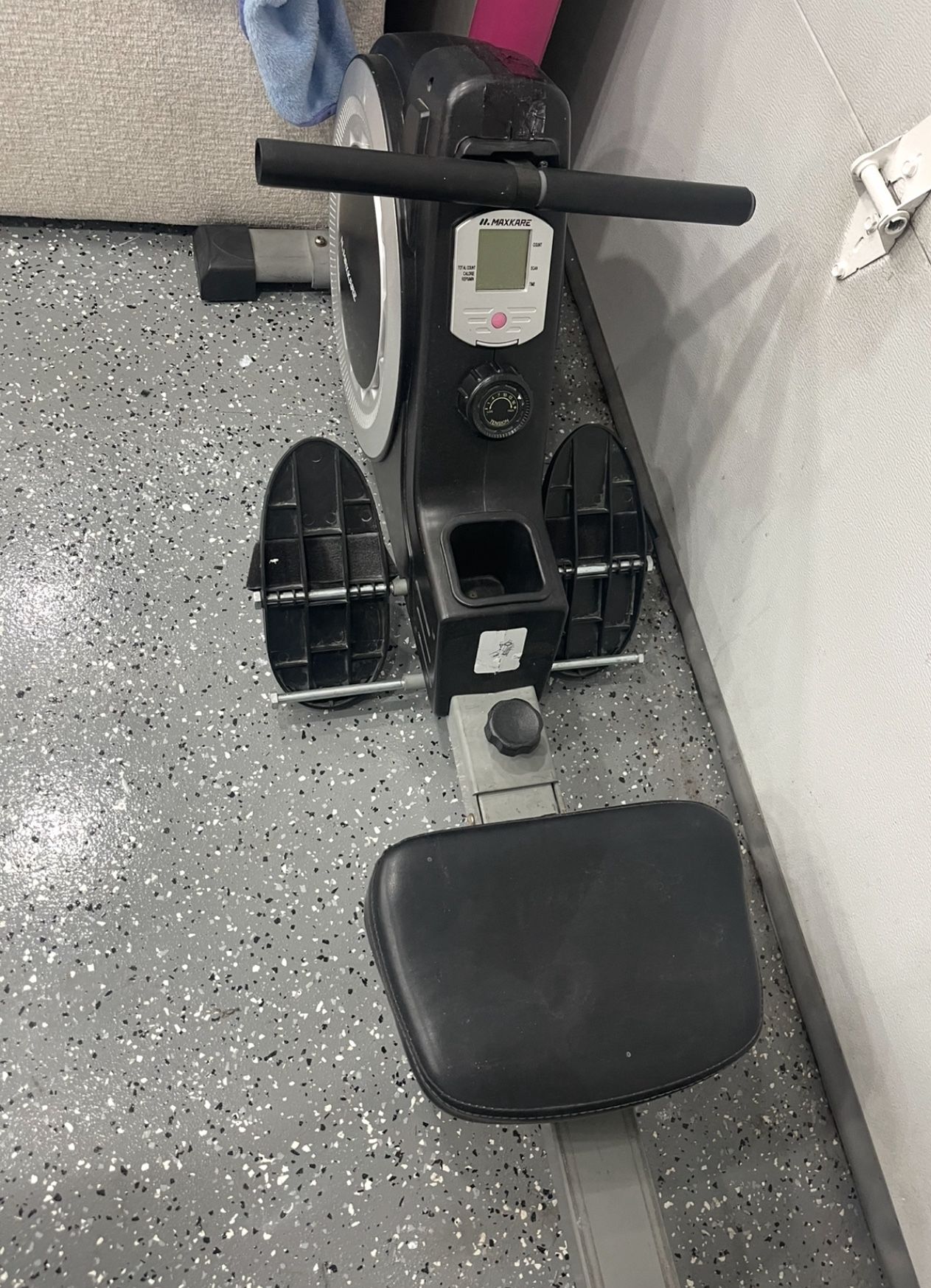 Magnet Rowing Machine Workout