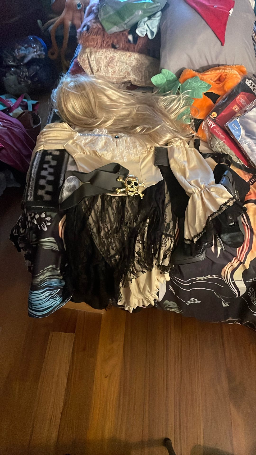 Adult Halloween costume size small