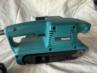 Makita 9910 Belt Sander 3x18