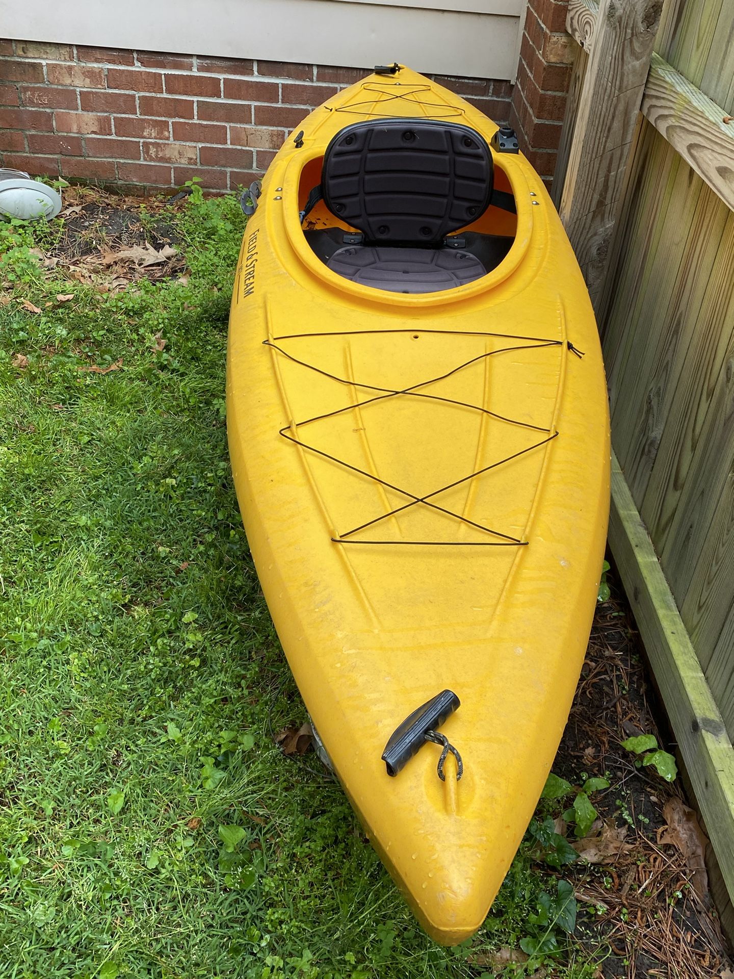 Kayak Field And stream 10’