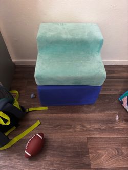 Children’s foam climbing play set