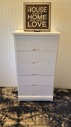 WOODEN WHITE TALL DRESSER