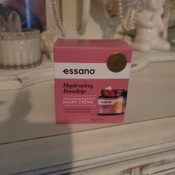 Essano Hydrating Rosehip Moisture Restorative Night Creme 
